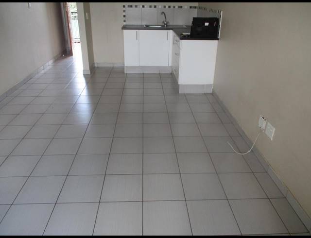 1 BEDROOM PROPERTY TO RENT IN MAYVILLE